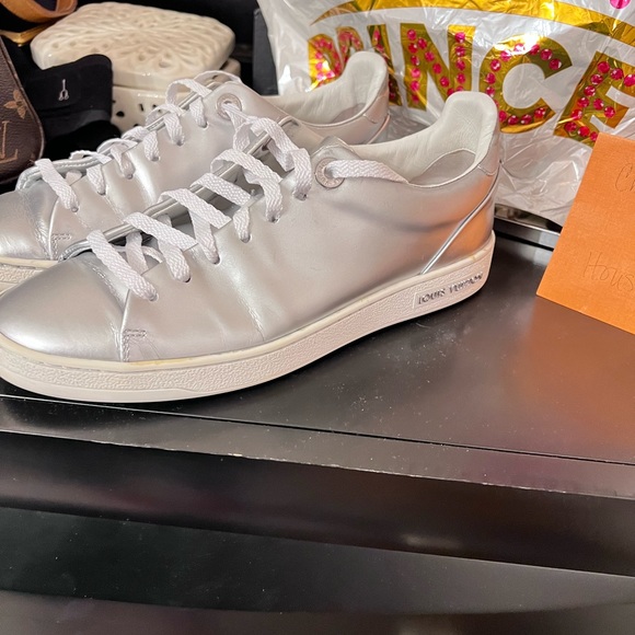 Louis Vuitton Snickers - Picture 4 of 8